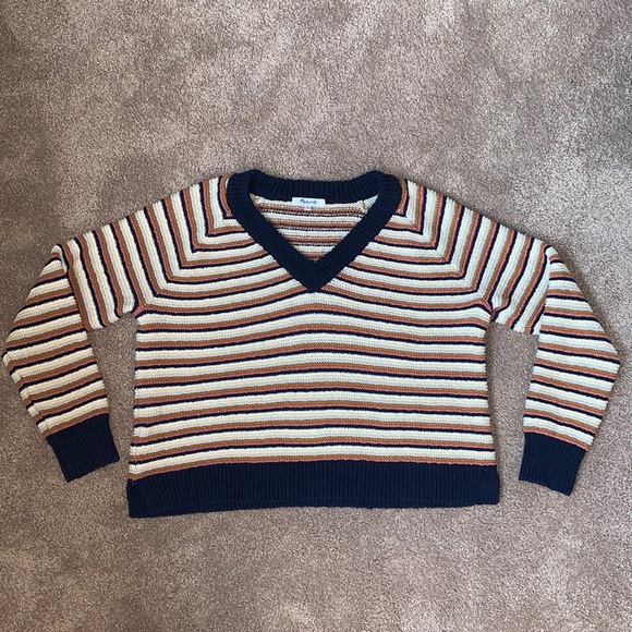 Madewell V Neck Sweater - Picture 5 of 11